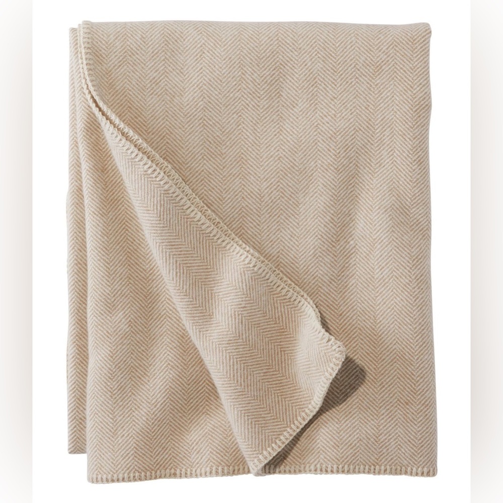 Pendleton x LL Bean Herringbone Wool Blanket